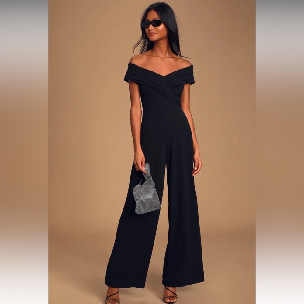 Lulus | Off Shoulder Jumpsuit in Small